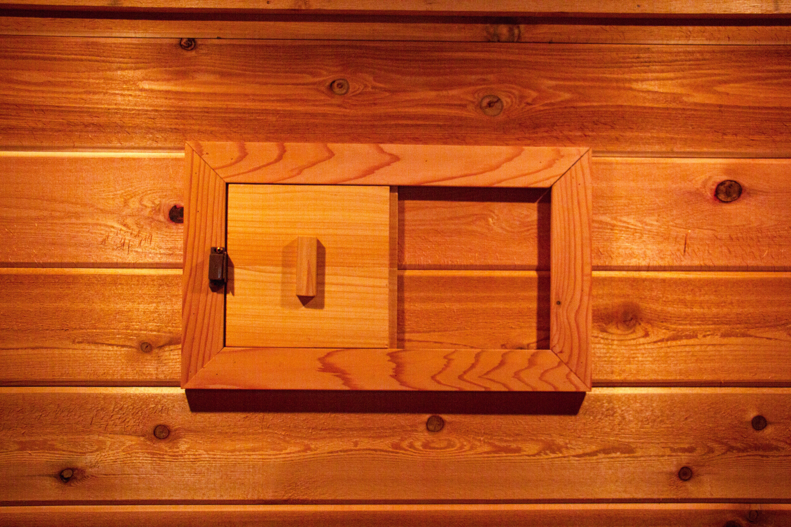 Sauna vent improves air flow in the steam room.